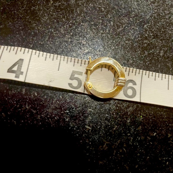 Two tone hoops - 14kt and Sterling Silver - Picture 3 of 3